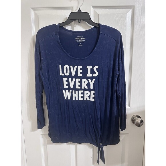 torrid Tops - Torrid Super Soft Knit Navy Tie Front Graphic Top 'Love Is Everywhere' Plus 1